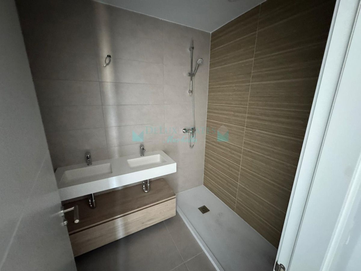 Penthouse for sale in Estepona