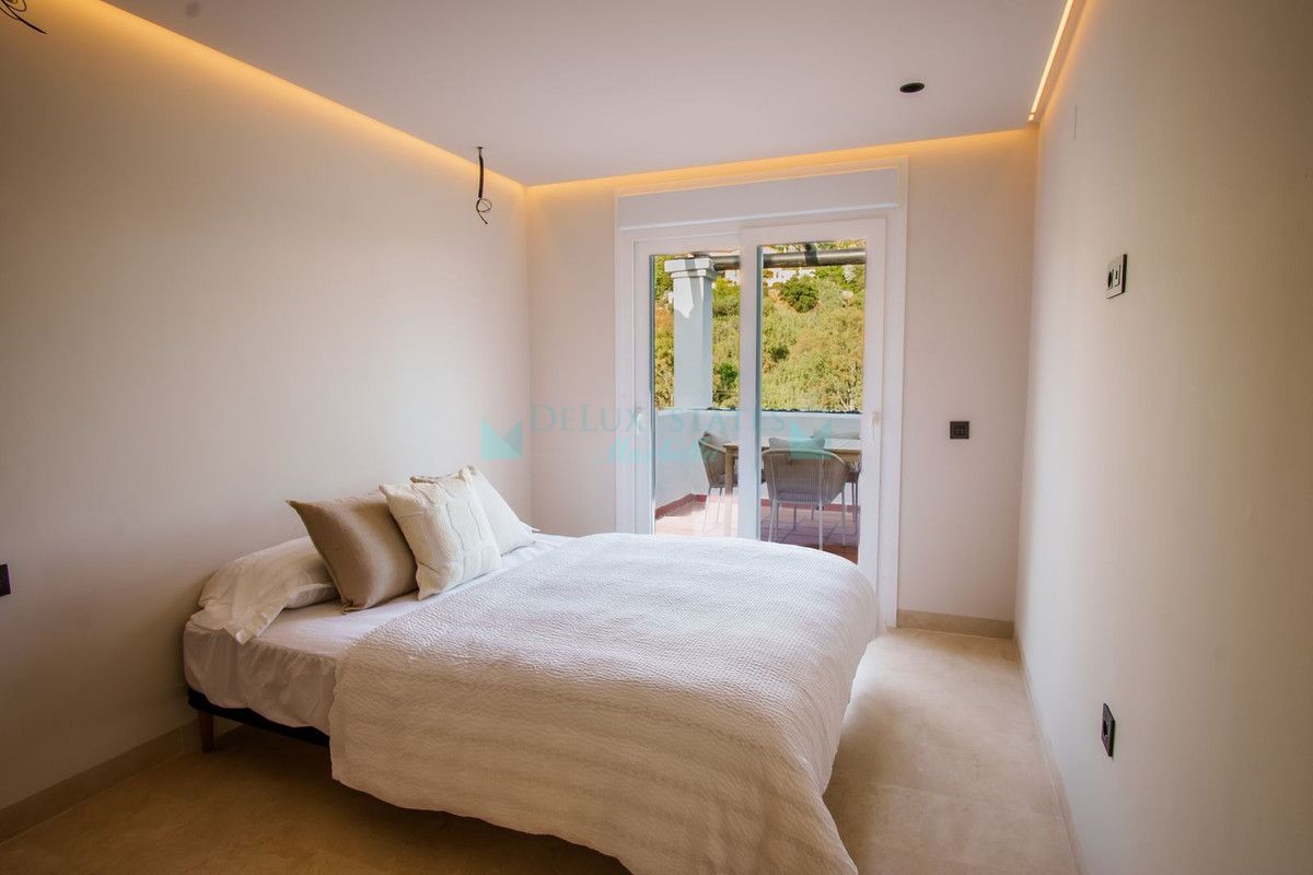 Apartment for sale in La Quinta, Benahavis