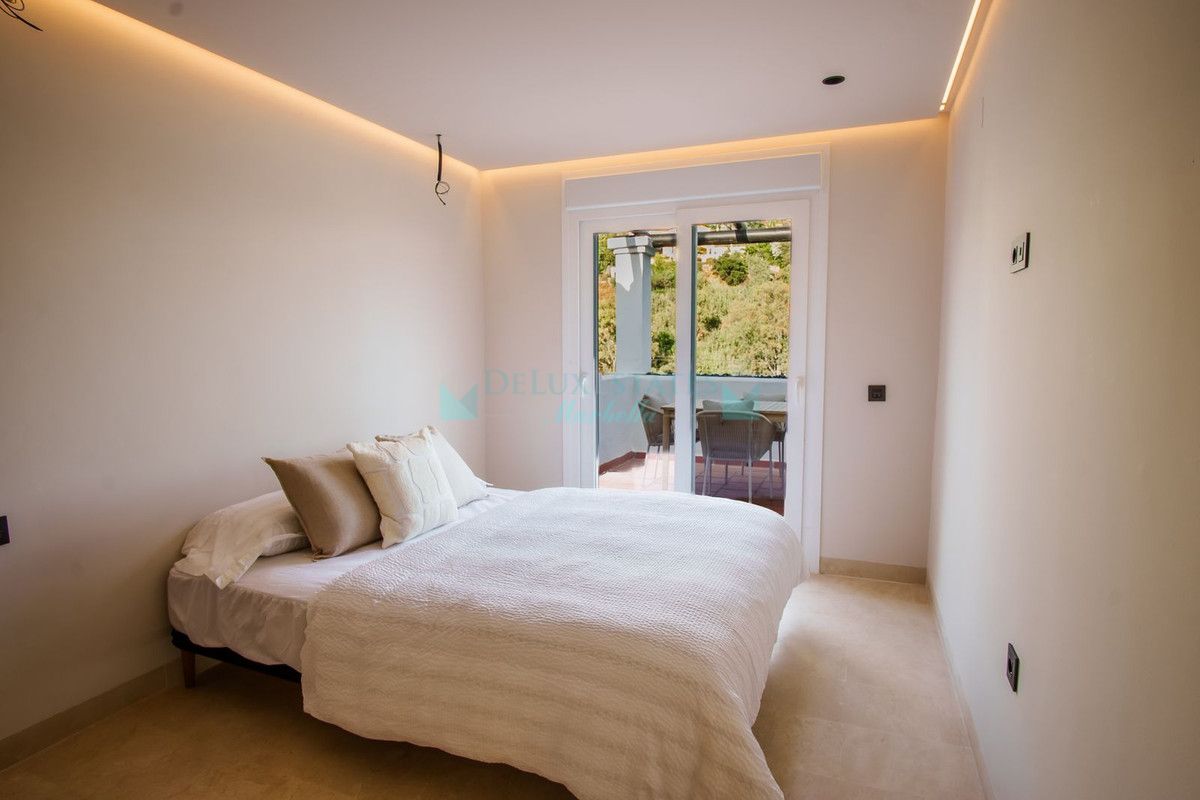 Apartment for sale in La Quinta, Benahavis