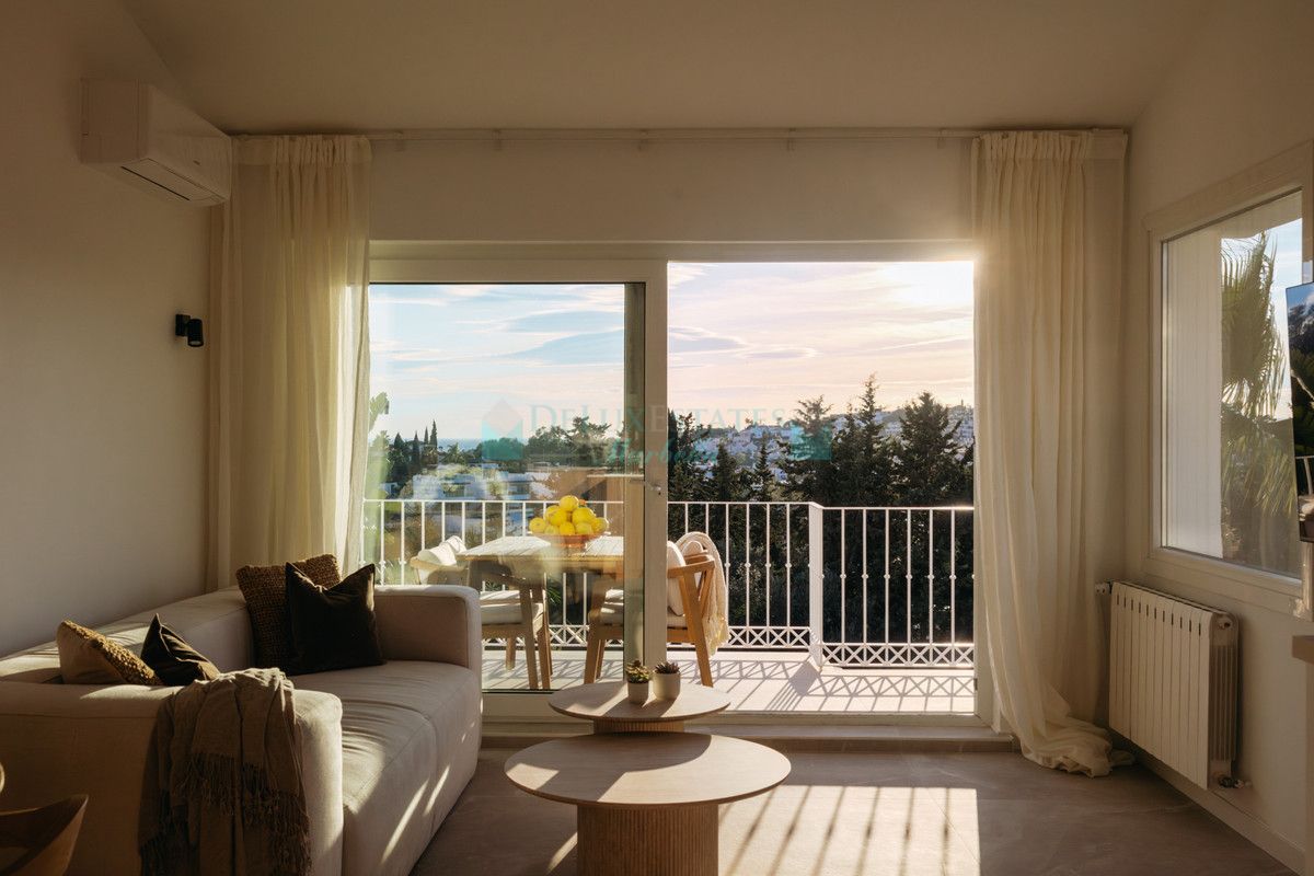 Town House for sale in Atalaya, Estepona