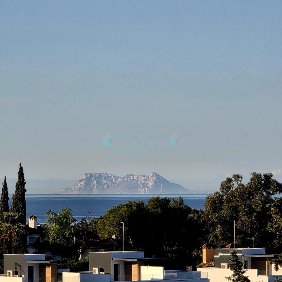 Town House for sale in Atalaya, Estepona