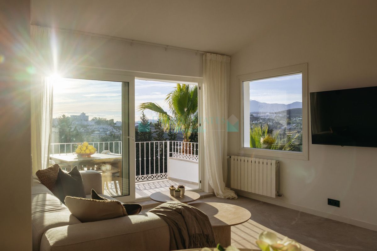 Town House for sale in Atalaya, Estepona