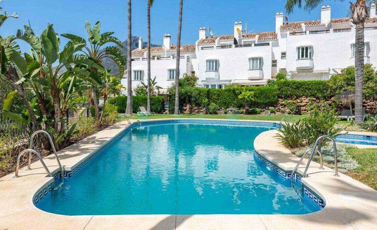 Adosado en alquiler en Marbella Golden Mile