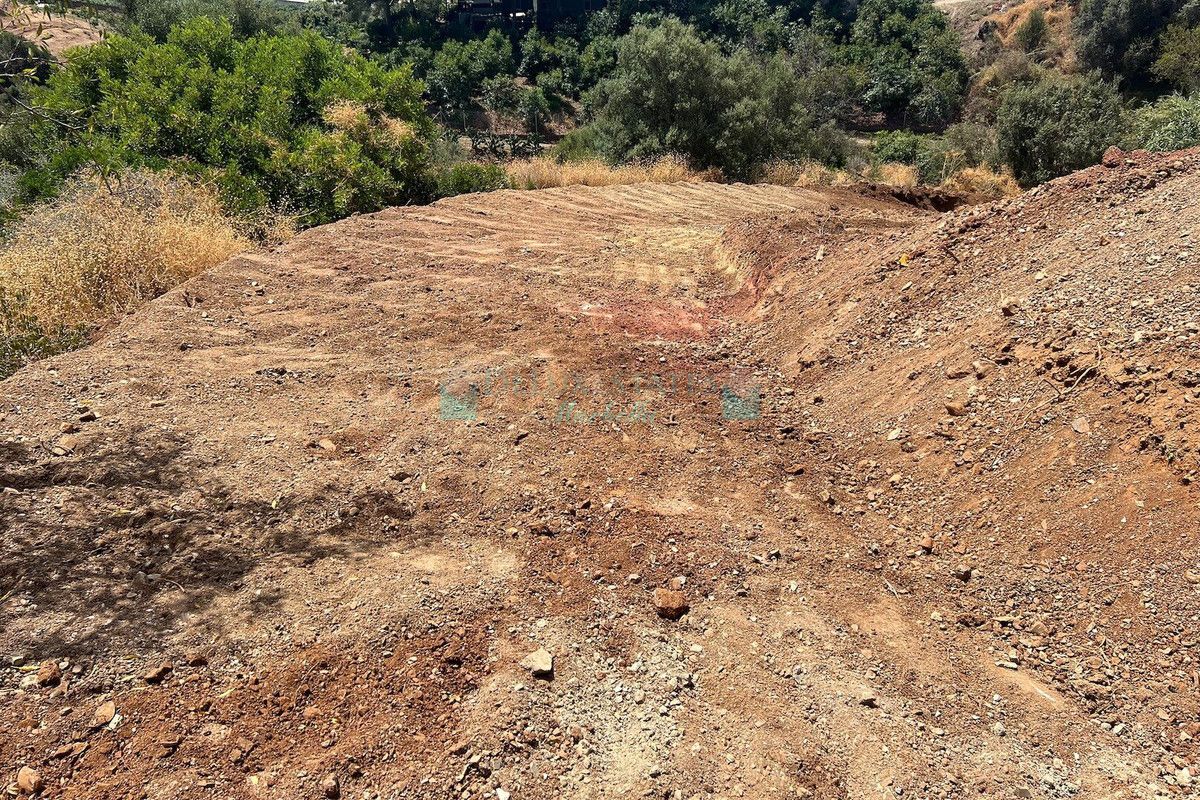 Plot for sale in Estepona