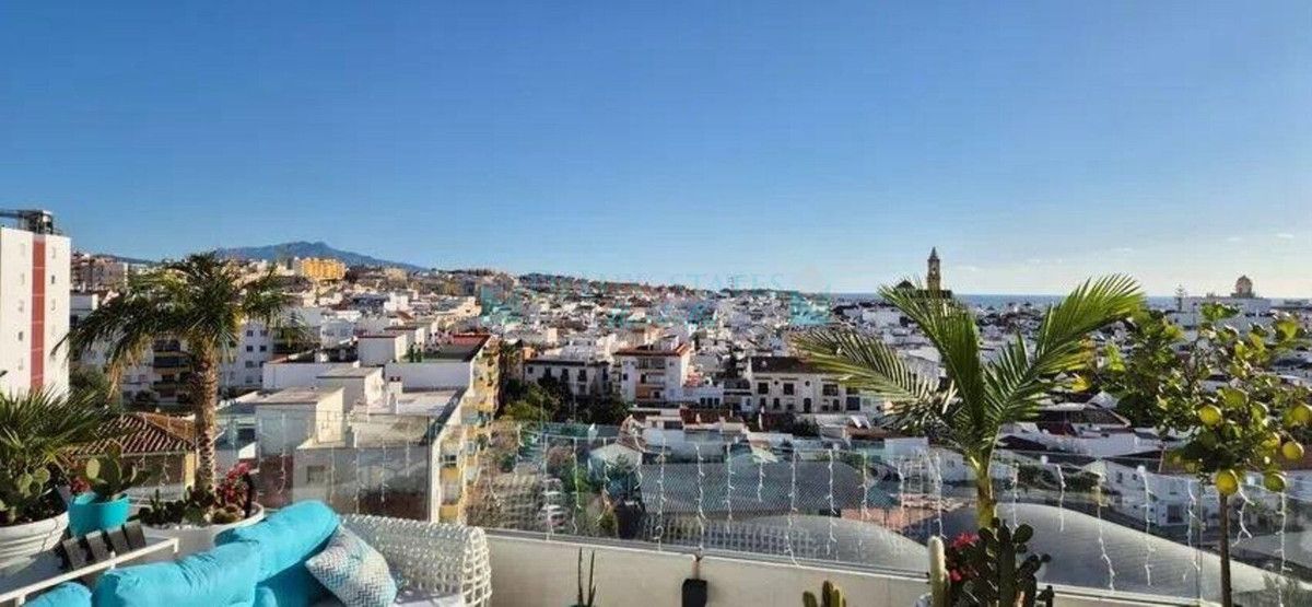 Penthouse for sale in Estepona