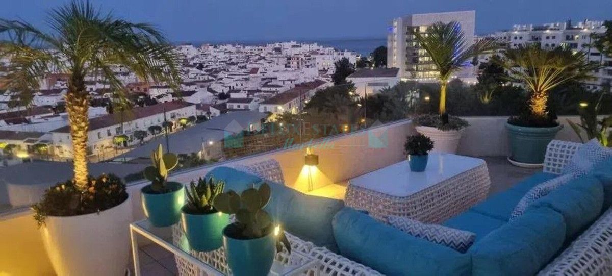 Penthouse for sale in Estepona