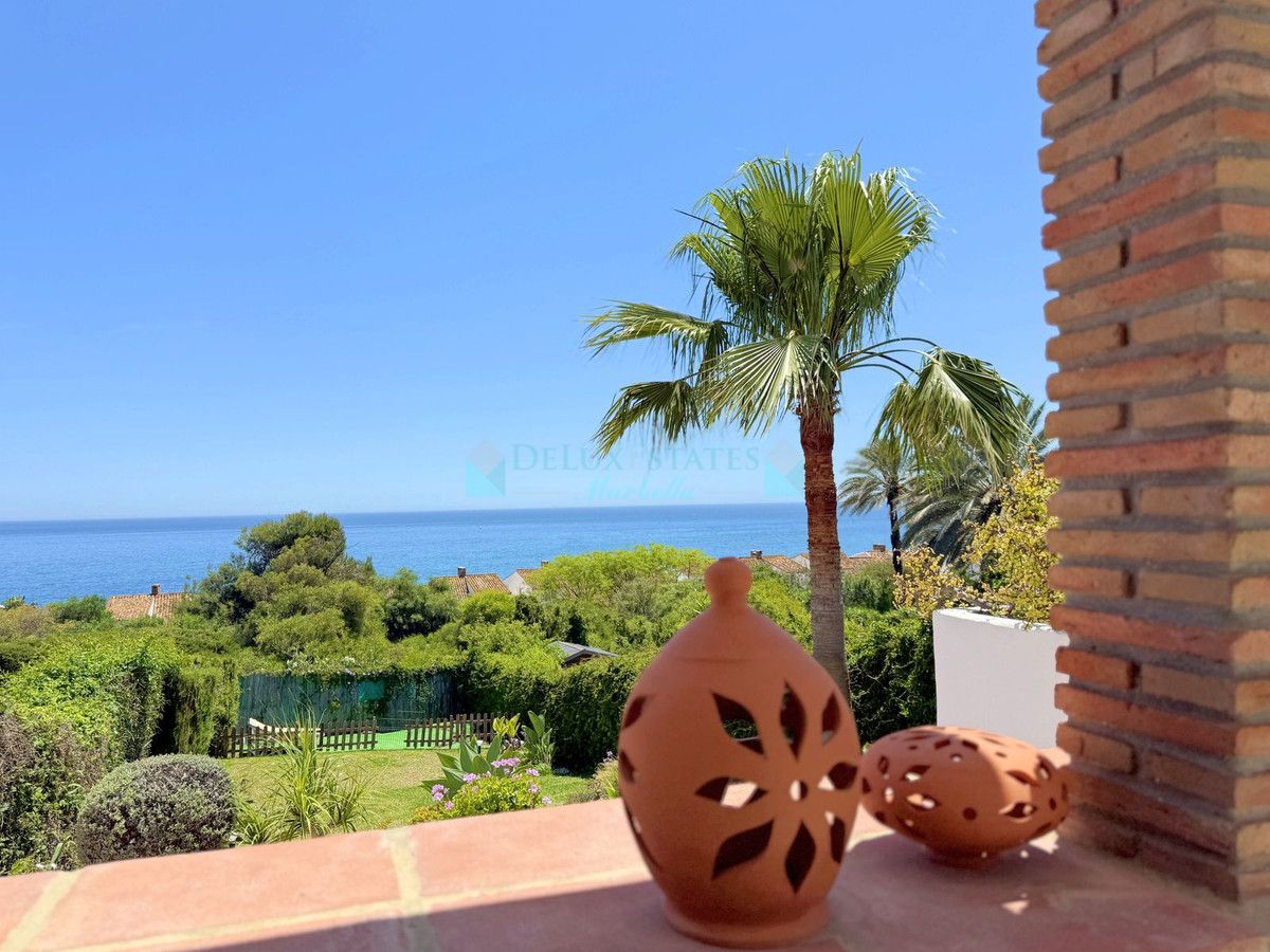 Semi Detached Villa for sale in Estepona