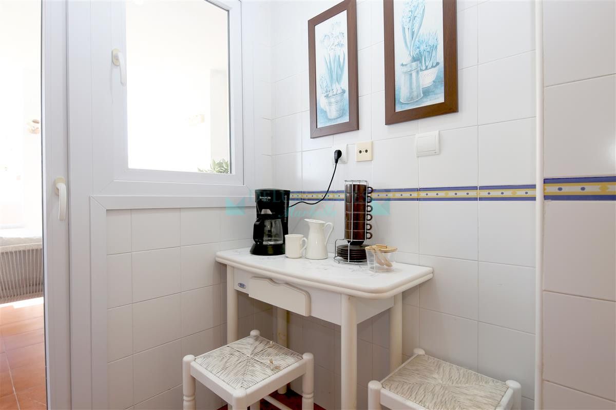 Apartment for rent in Estepona