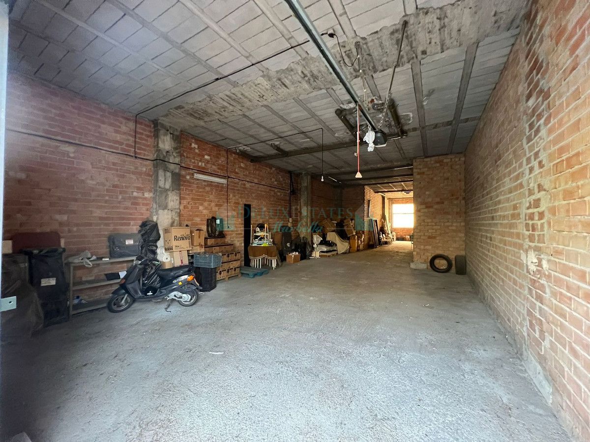 Shopping Centre for sale in Estepona