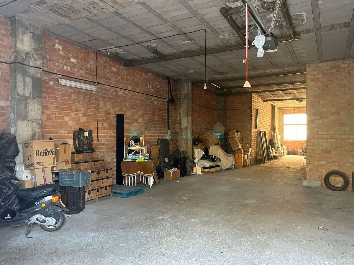 Shopping Centre for sale in Estepona