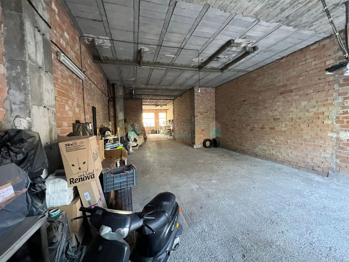 Shopping Centre for sale in Estepona