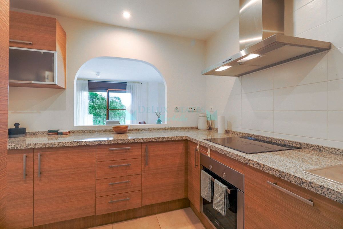 Apartment for rent in Los Monteros, Marbella East