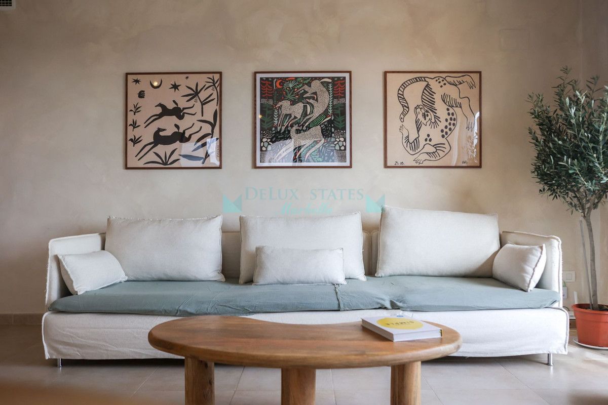 Apartment for rent in Los Monteros, Marbella East