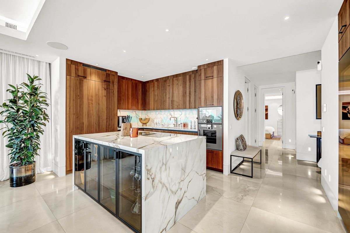 Ground Floor Apartment for sale in La Quinta, Benahavis