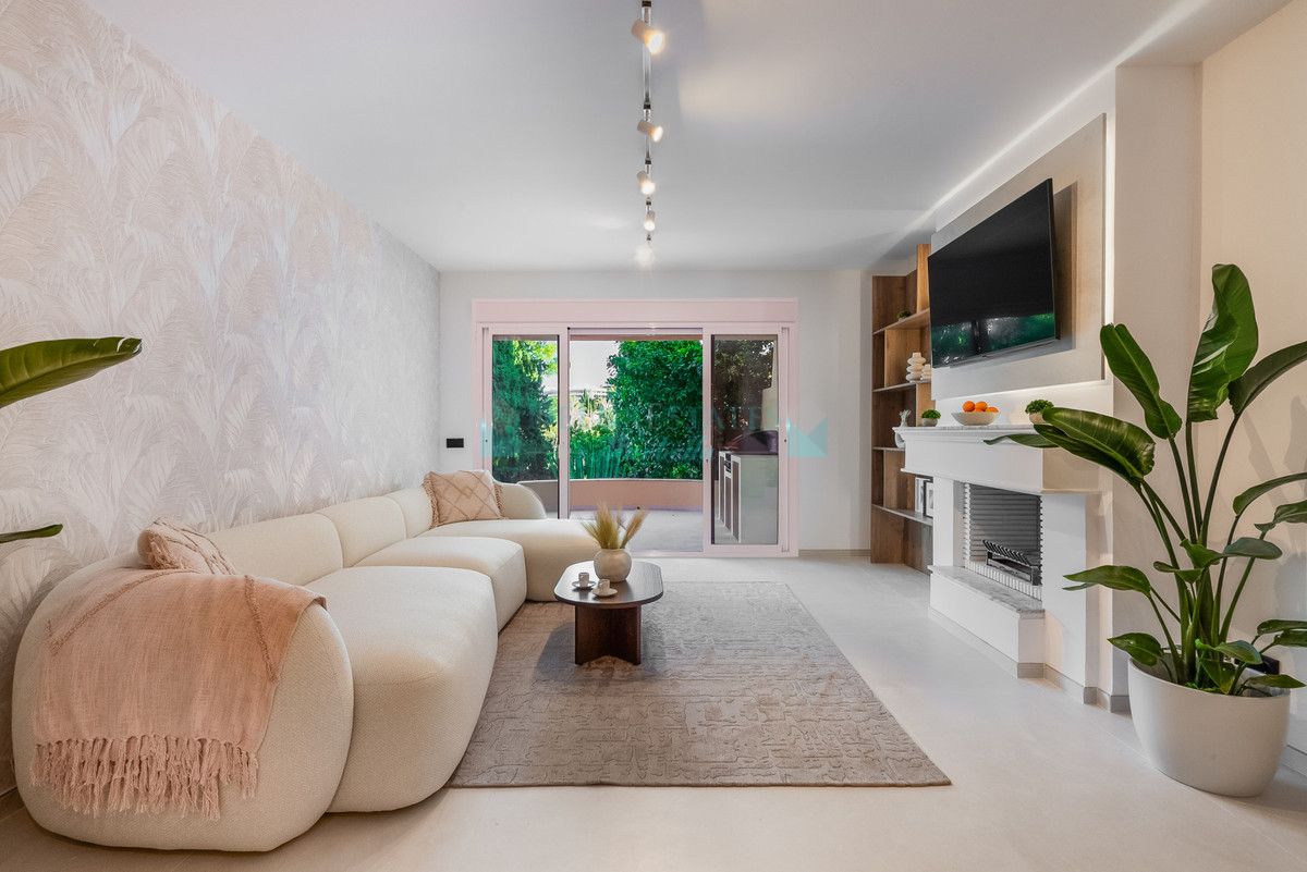 Ground Floor Apartment for sale in Nueva Andalucia