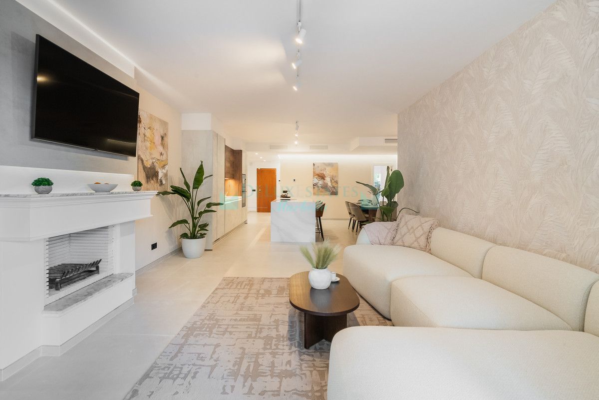 Ground Floor Apartment for sale in Nueva Andalucia