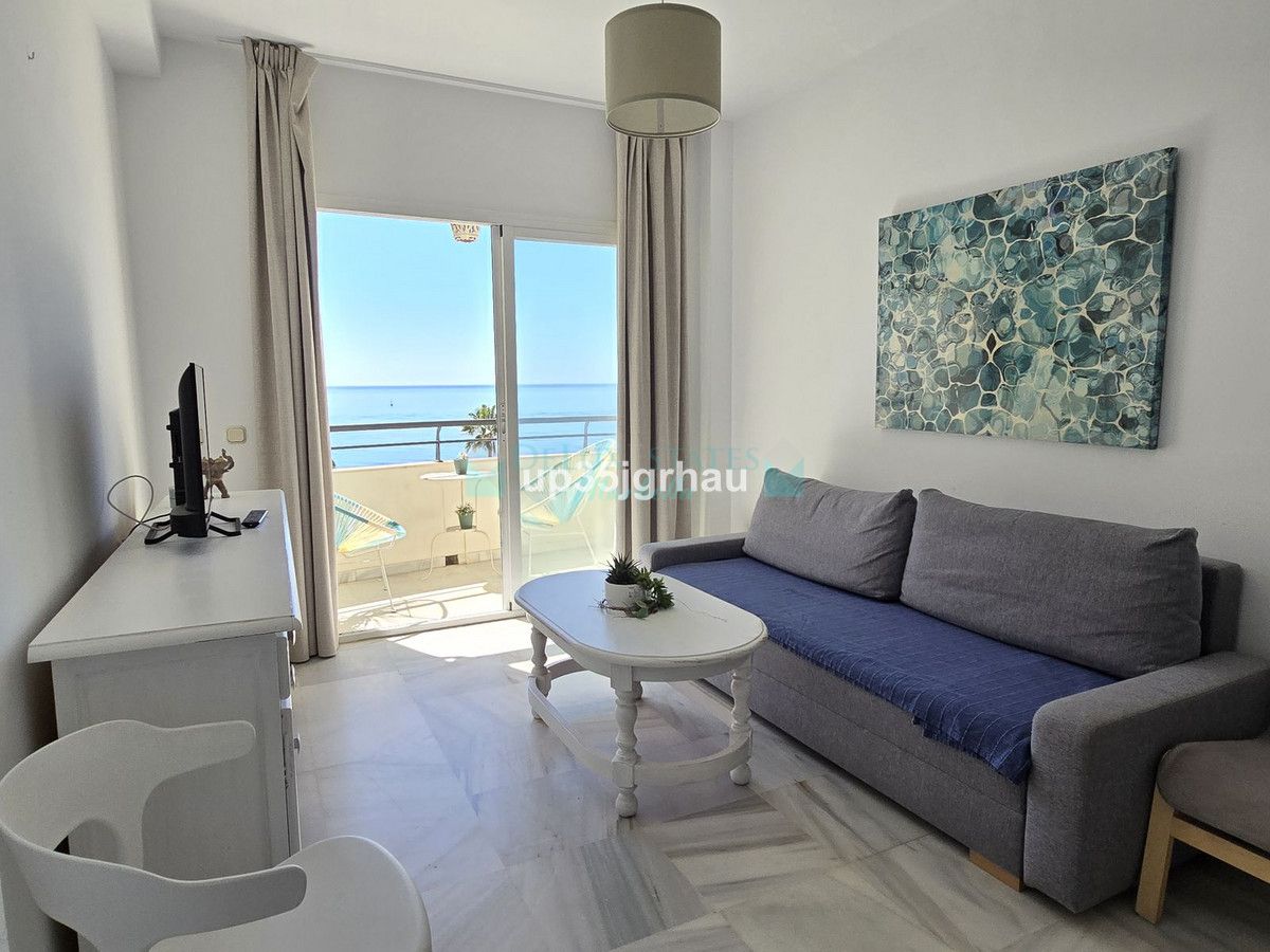 Apartamento en venta en Estepona