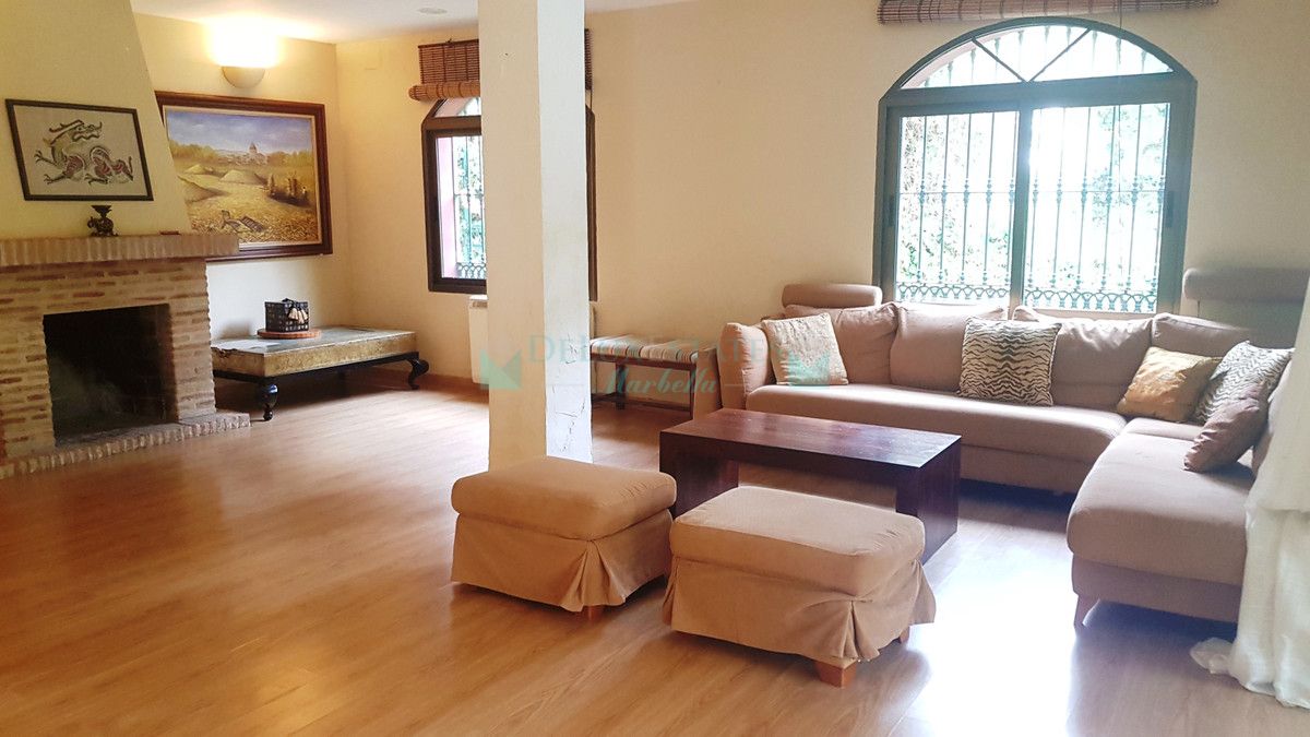 Villa for sale in Elviria, Marbella East