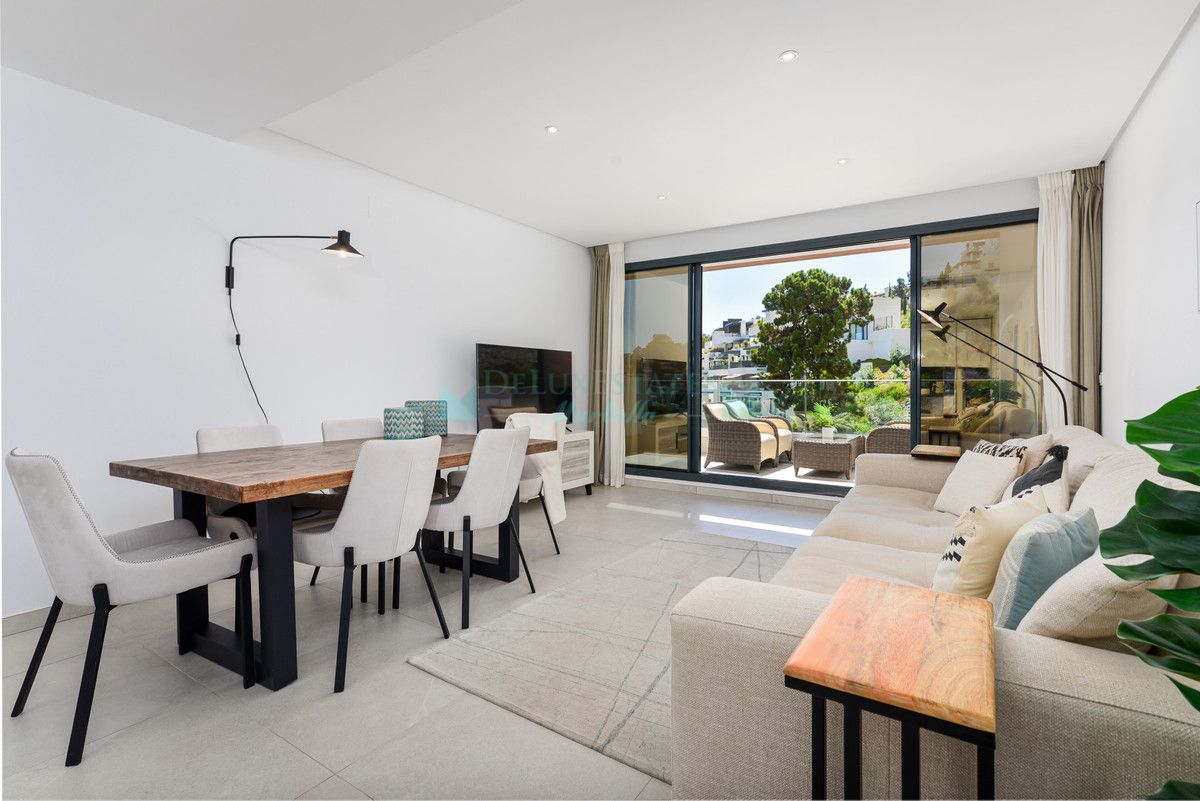 Penthouse for sale in Benahavis