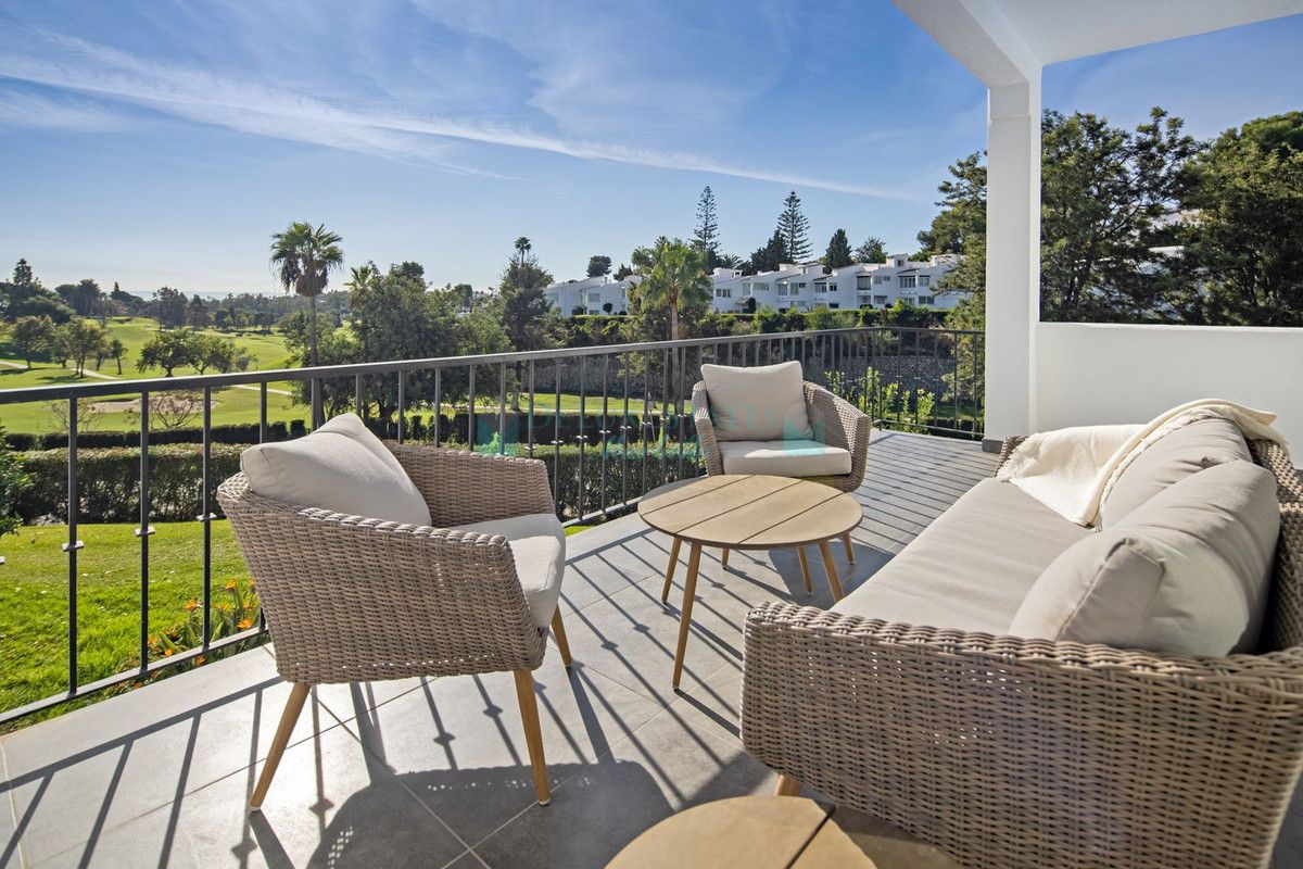 Town House for sale in Nueva Andalucia