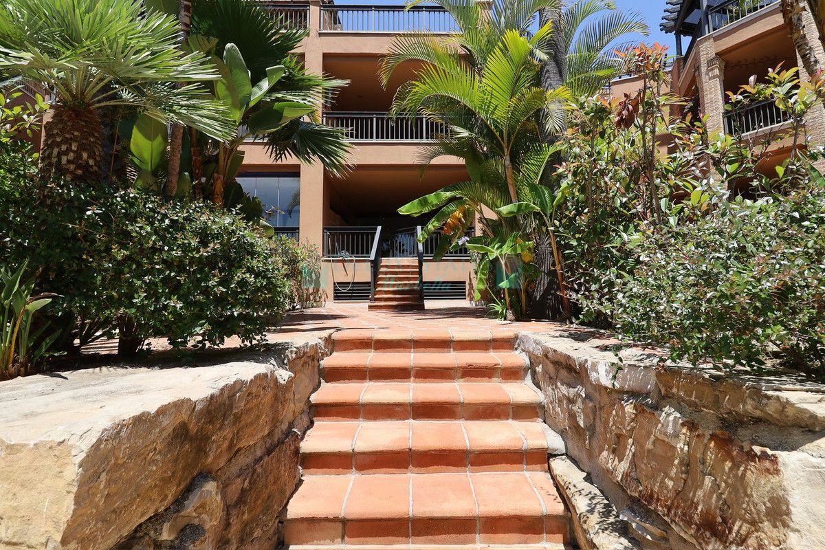Apartamento Planta Baja en venta en San Pedro de Alcantara