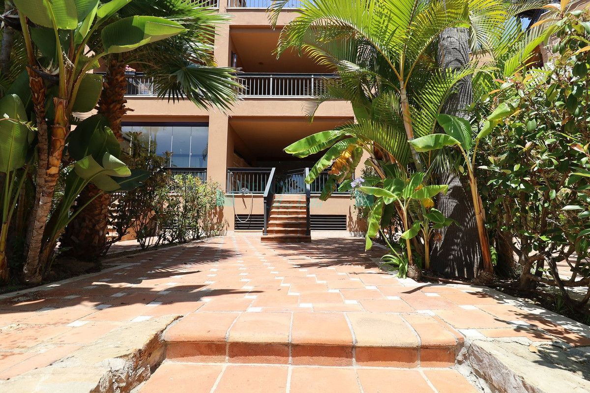 Apartamento Planta Baja en venta en San Pedro de Alcantara