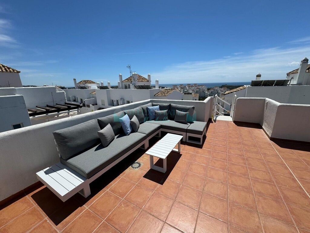 Penthouse for sale in Estepona