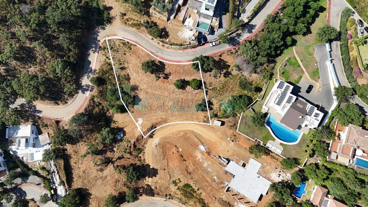 Residential Plot for sale in La Mairena, Marbella East