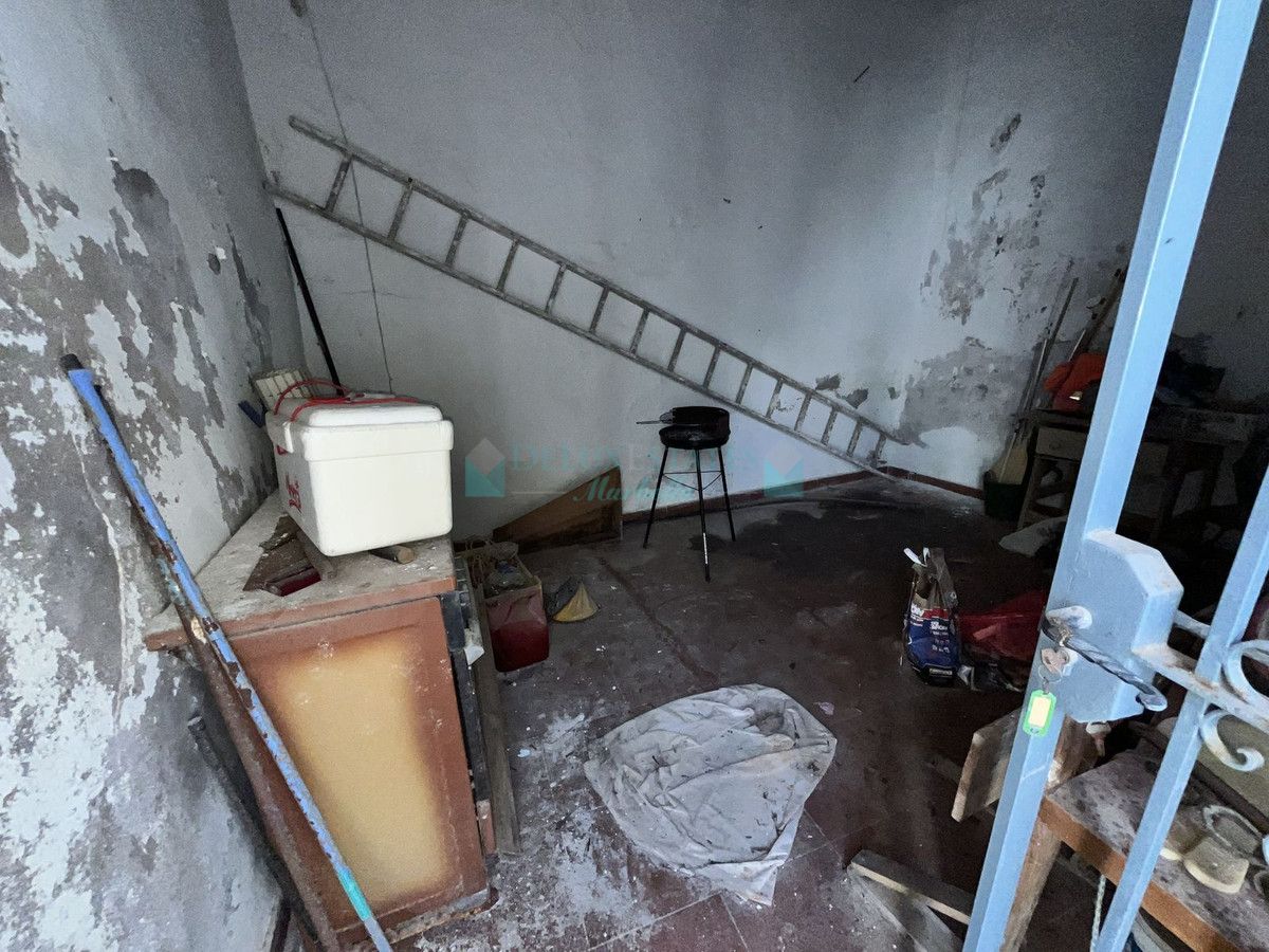 Town House for sale in Estepona