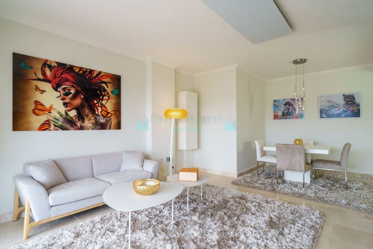 Apartment for sale in Benahavis