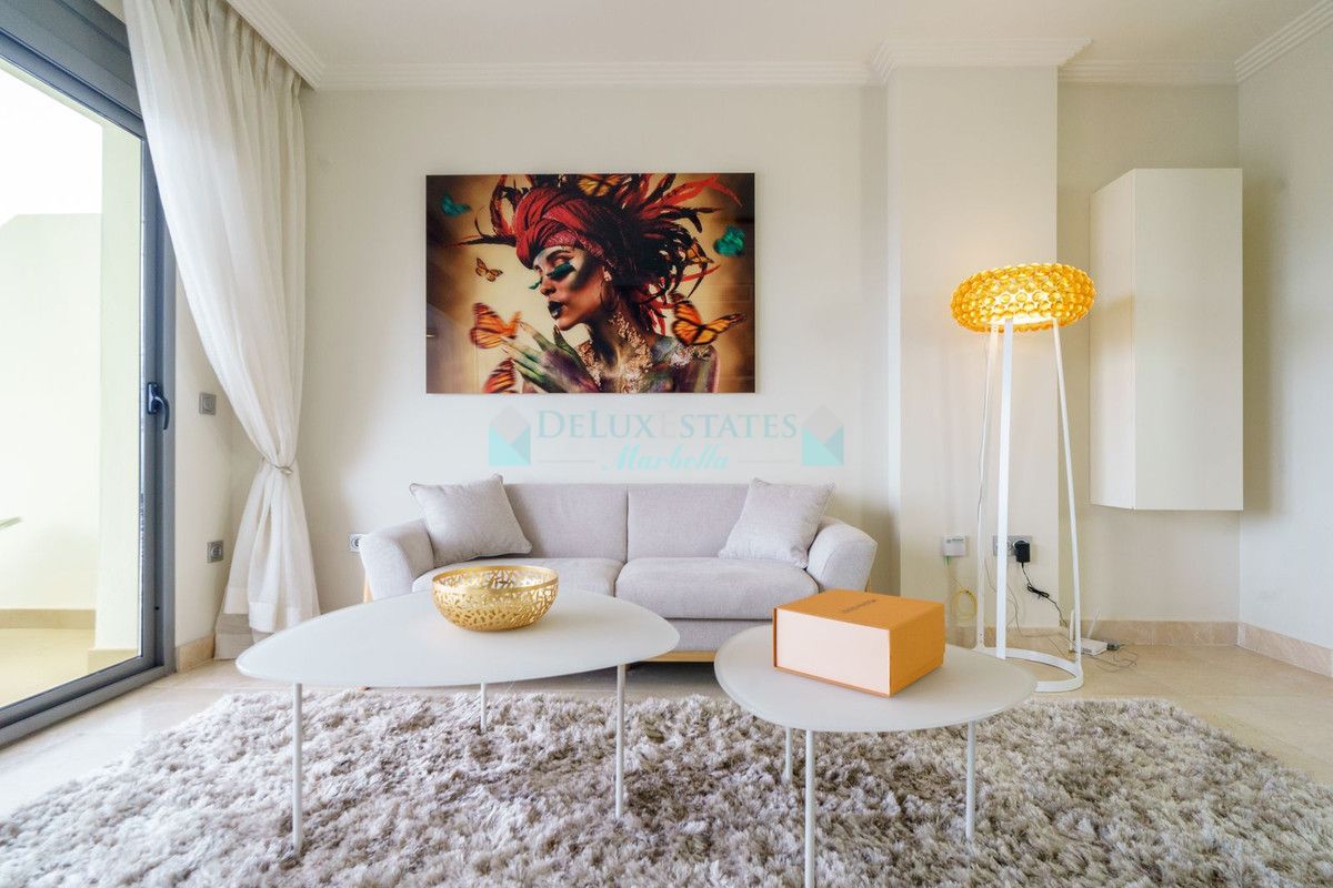 Apartment for sale in Benahavis