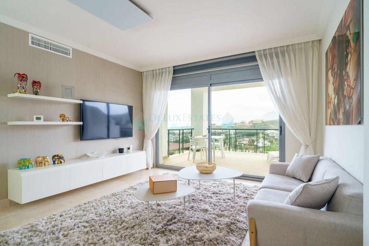 Apartment for sale in Benahavis