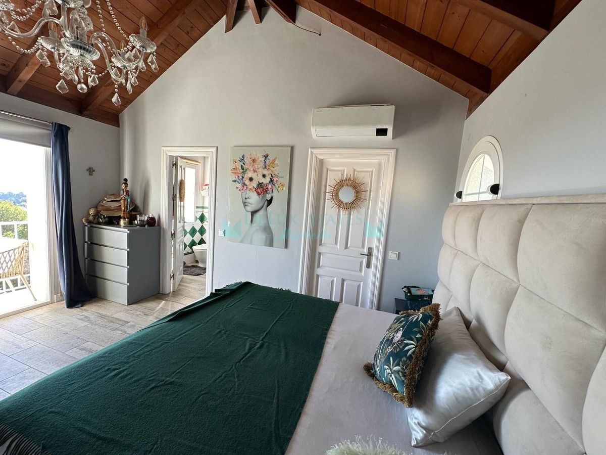 Town House for sale in Marbella Golden Mile