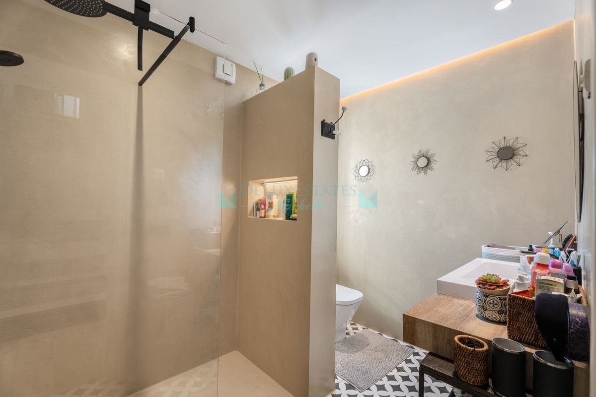 Town House for sale in Marbella Golden Mile