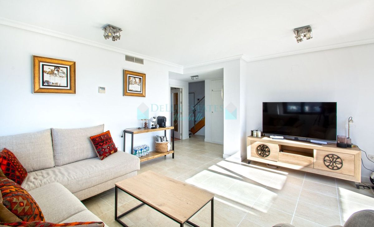Penthouse for sale in Estepona