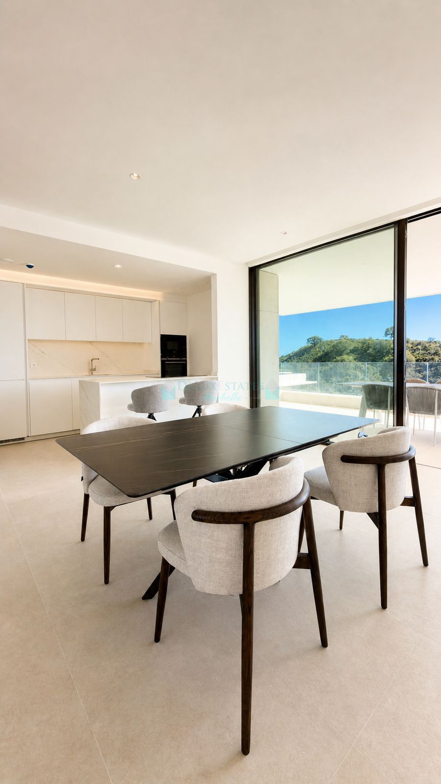 Apartment for sale in La Quinta, Benahavis