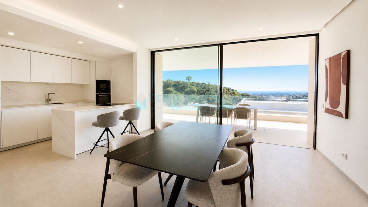 Apartment for sale in La Quinta, Benahavis