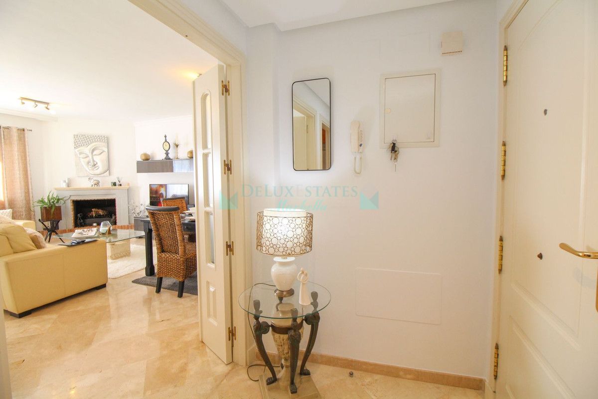 Ground Floor Apartment for sale in La Mairena, Marbella East
