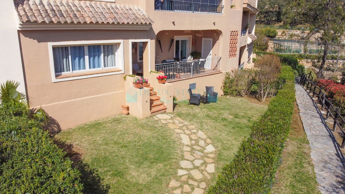 Ground Floor Apartment for sale in La Mairena, Marbella East