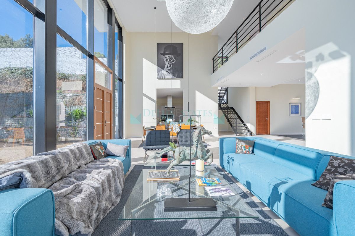 Villa for rent in Benahavis