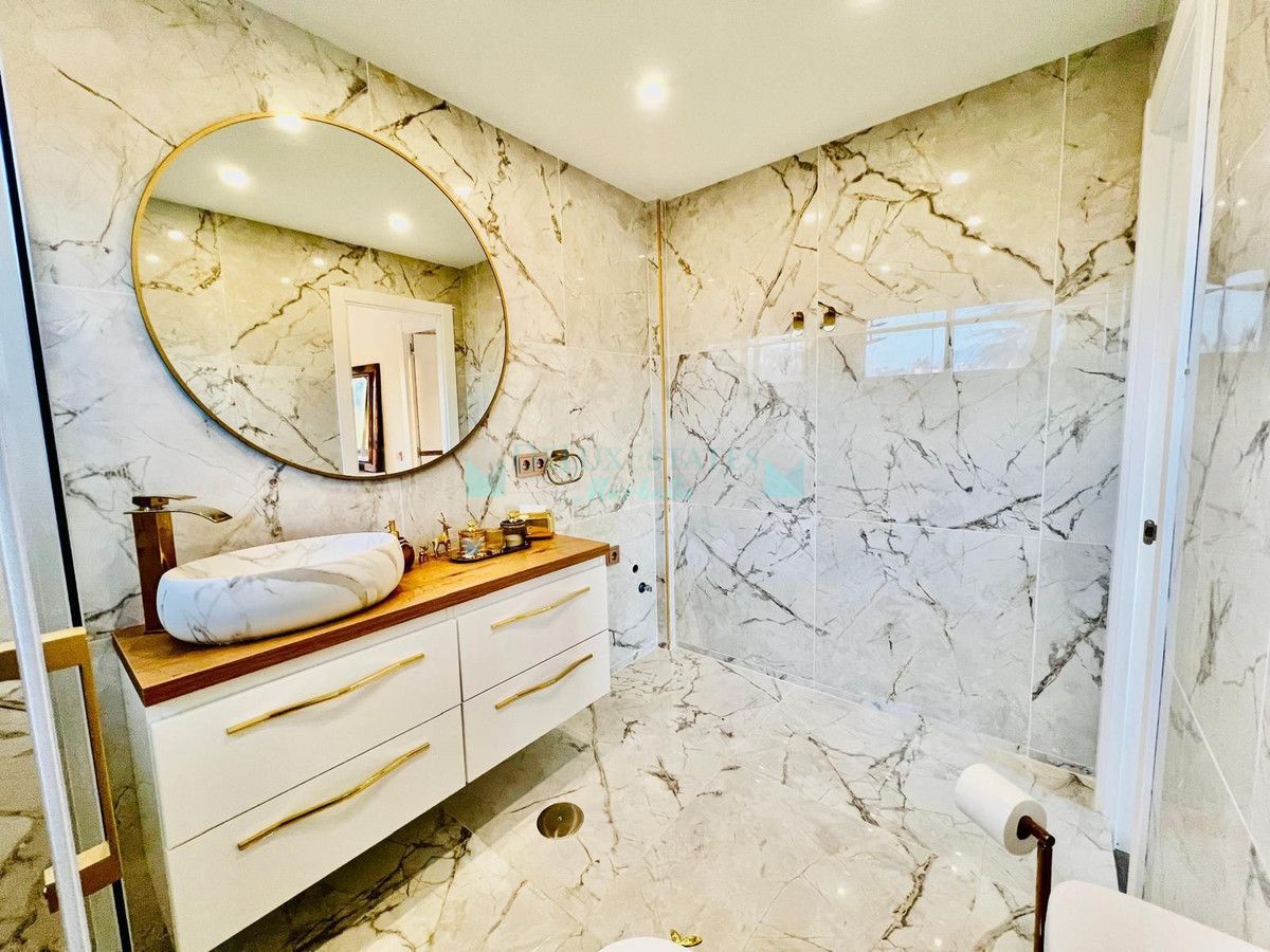 Apartment for sale in Nueva Andalucia