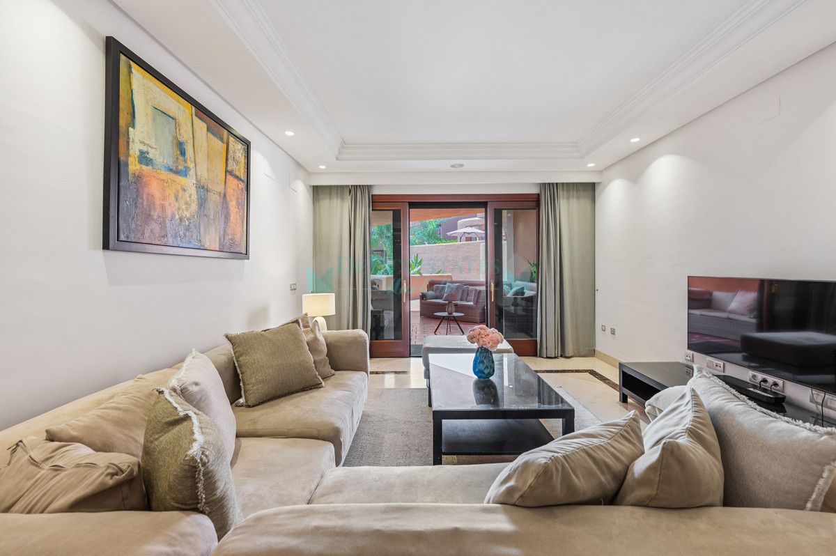 Apartamento en alquiler en Estepona