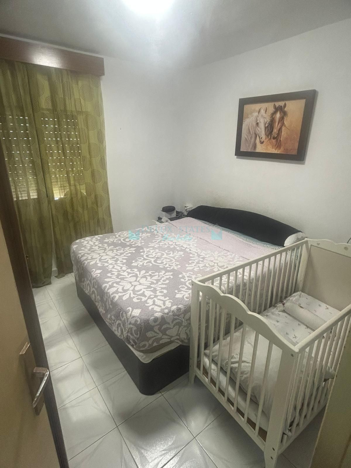 Apartamento en venta en Estepona