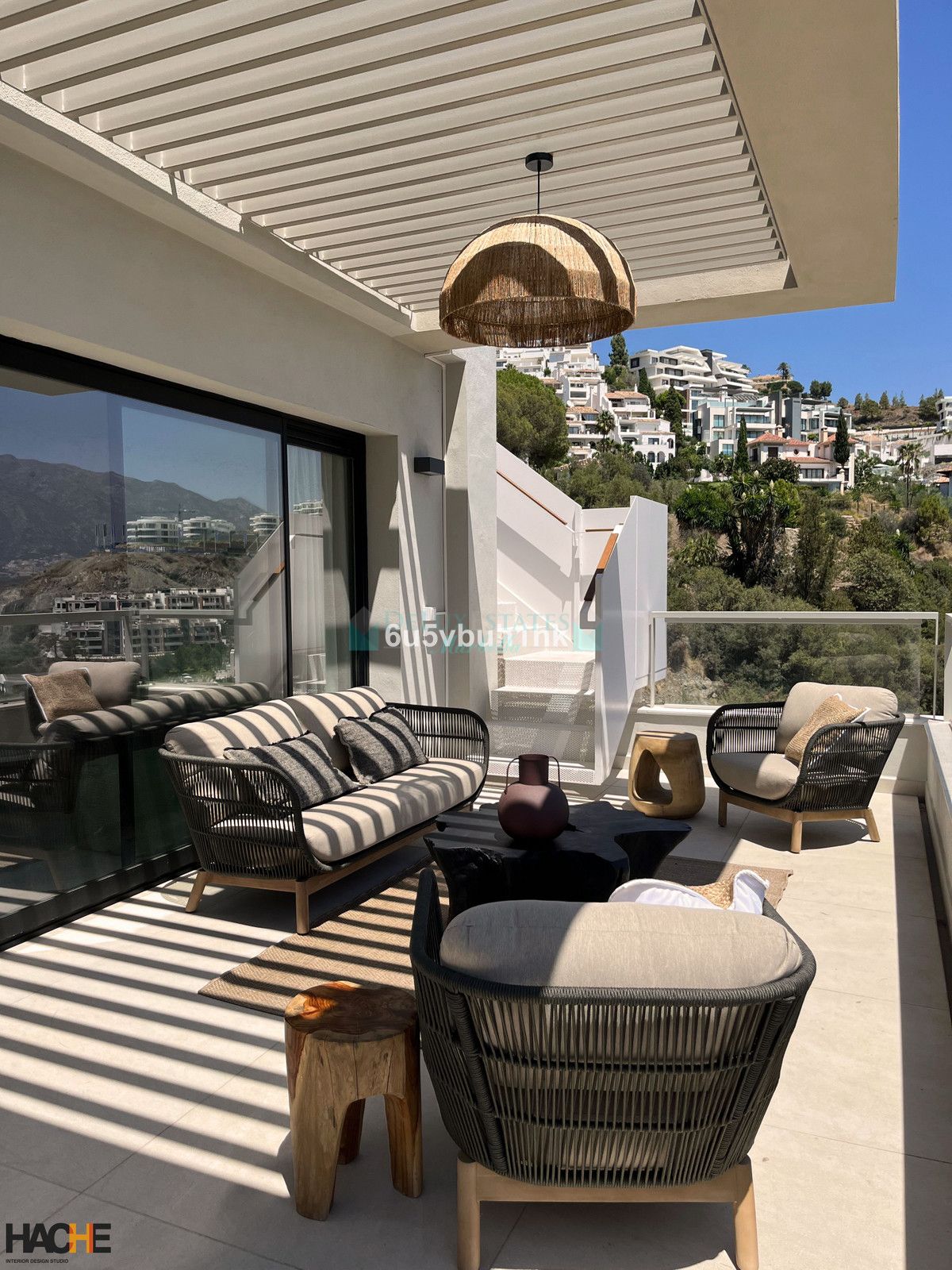 Penthouse for sale in La Quinta, Benahavis