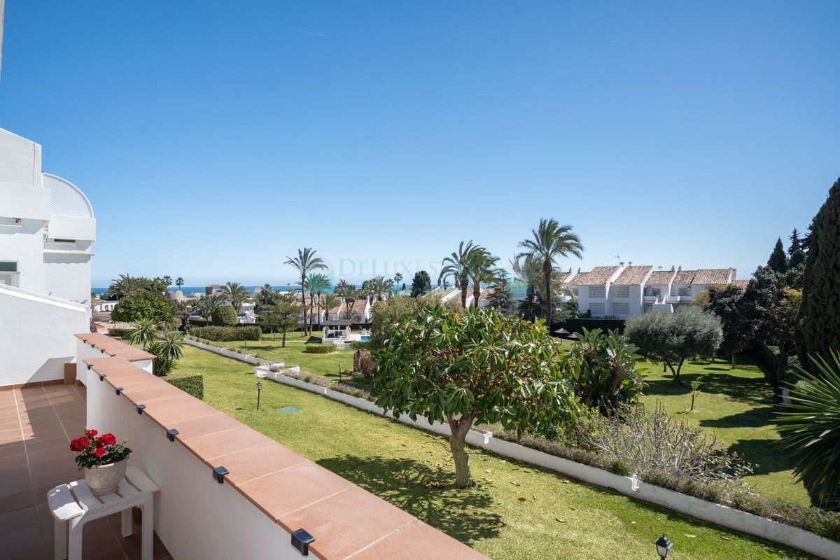 Apartment for sale in Nueva Andalucia