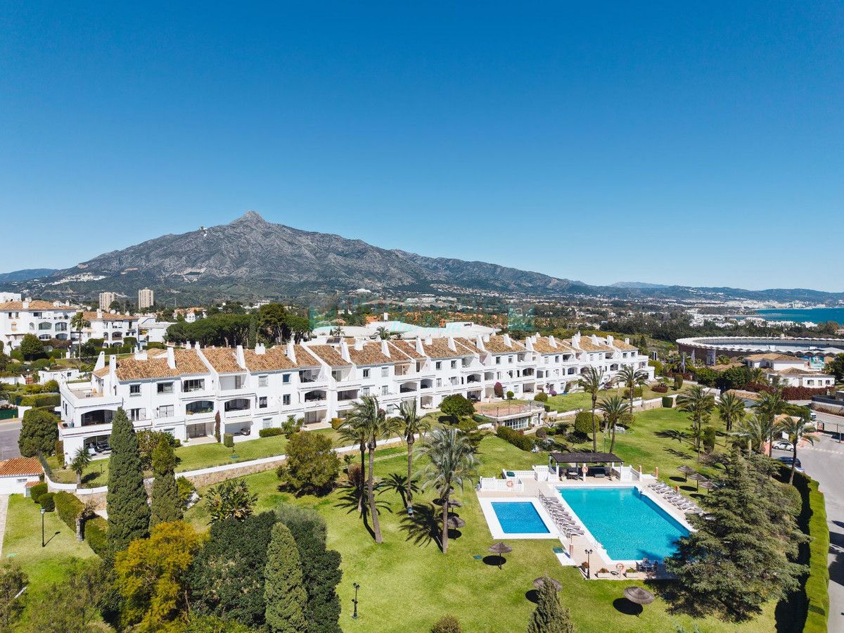Apartment for sale in Nueva Andalucia