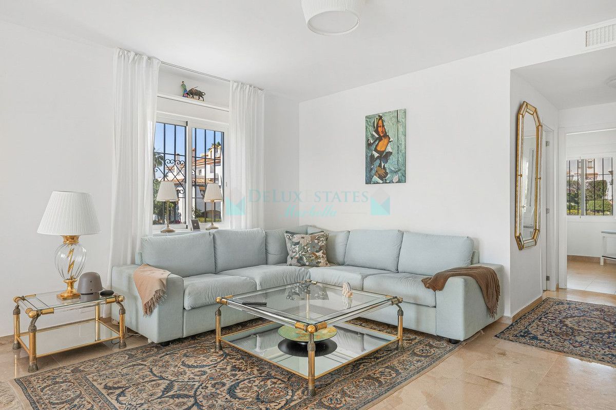 Apartment for sale in Nueva Andalucia