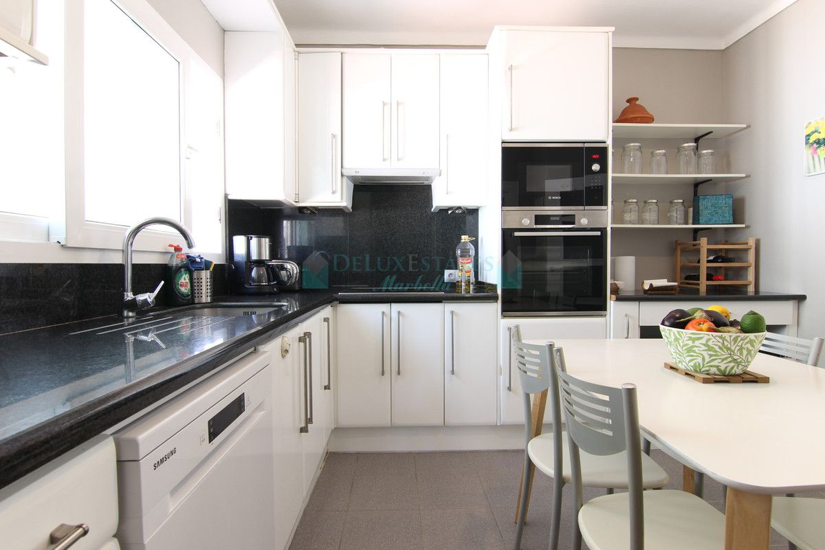 Villa for rent in Estepona