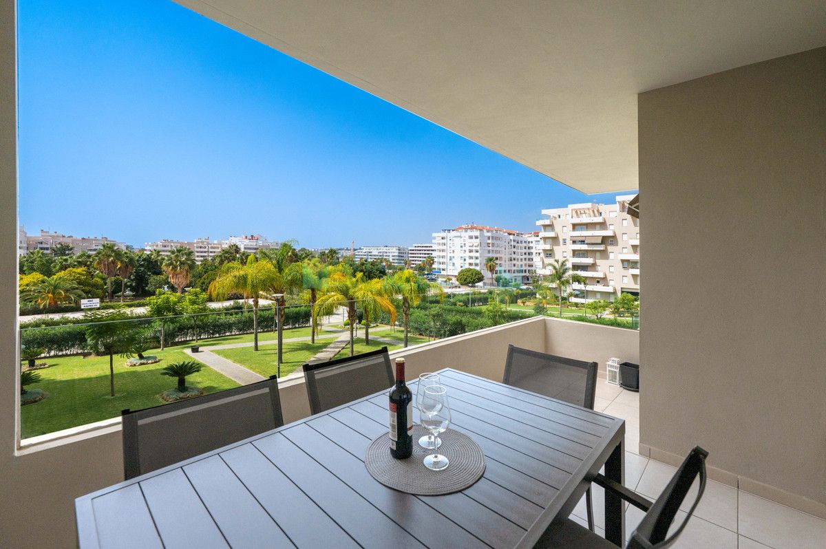 Apartment for rent in Nueva Andalucia