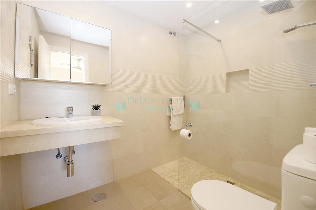 Penthouse for rent in Estepona